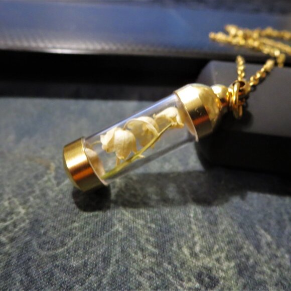 Lily of the valley flower Necklace white Flower charm pressed flower jew… - Picture 1 of 6